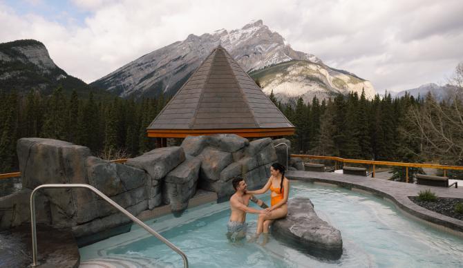 Banff Alberta Canada Hotel Canoe & Suites