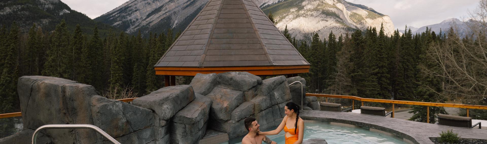 Banff Alberta Canada Hotel Canoe & Suites